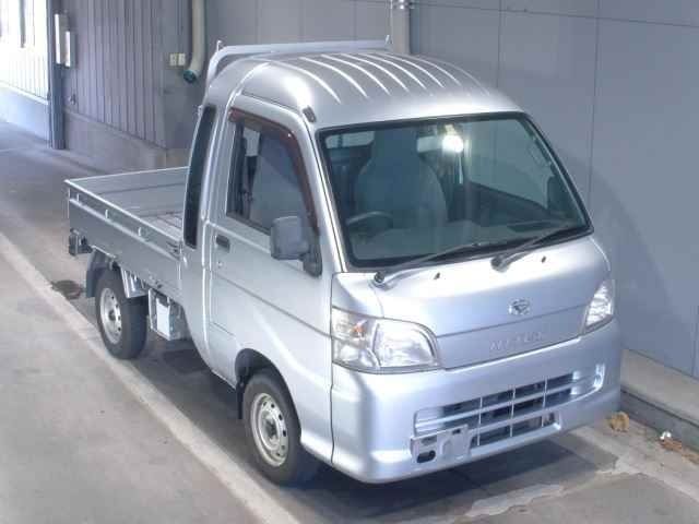 7041 DAIHATSU HIJET TRUCK S211P 2013 г. (JU Nara)